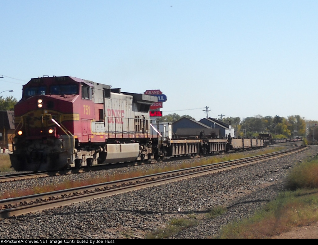 BNSF 751 West